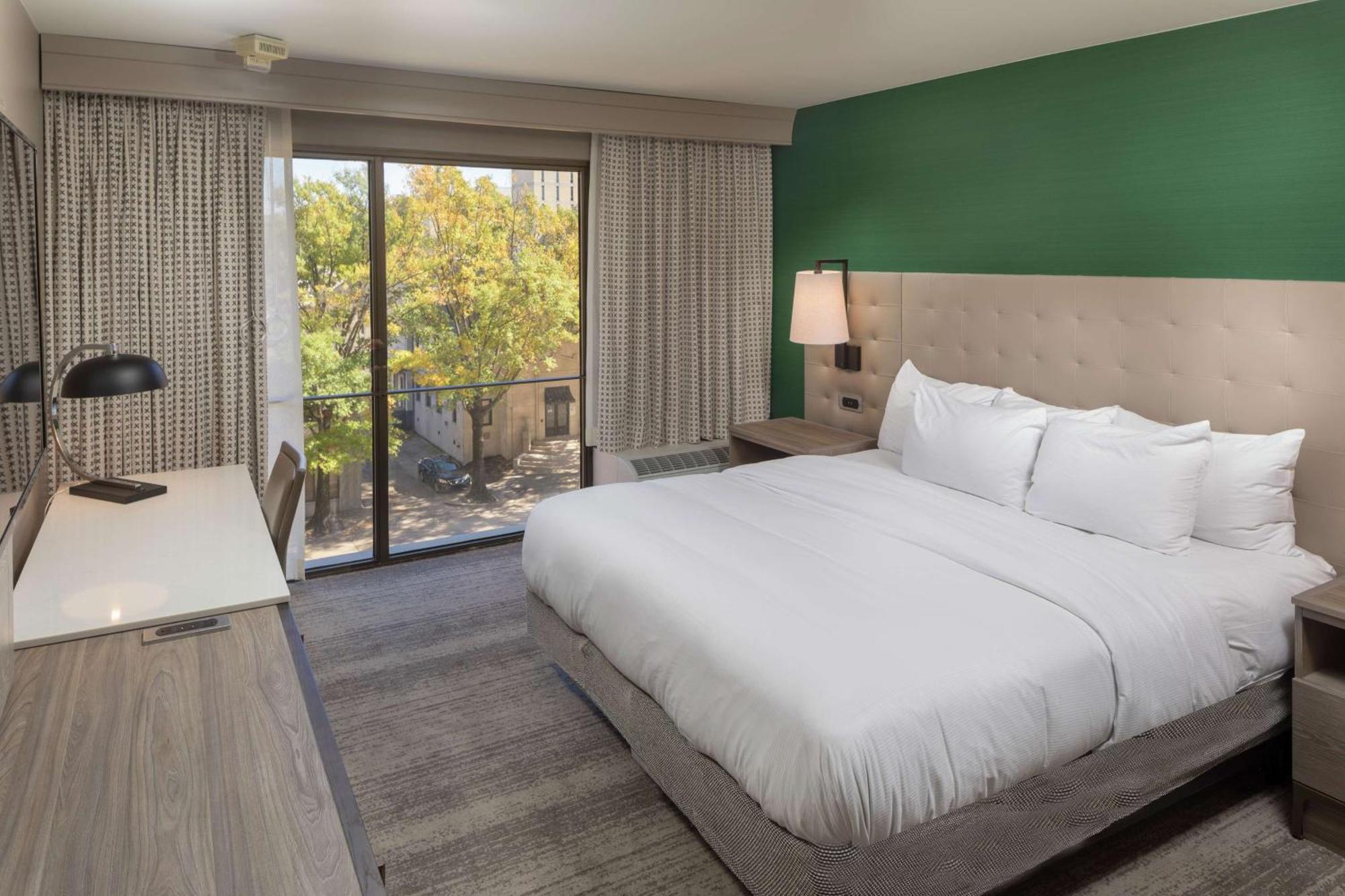 Hilton Birmingham Downtown At Uab Hotel Exterior photo