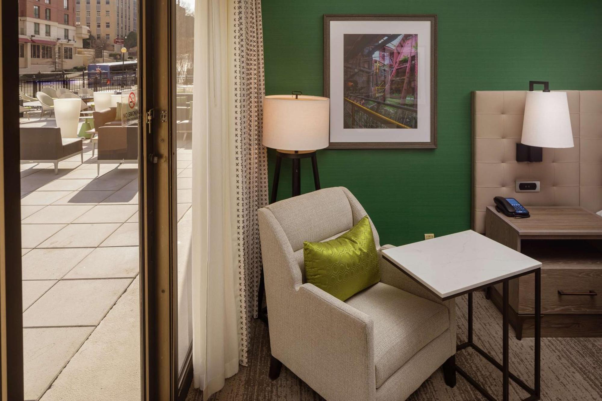 Hilton Birmingham Downtown At Uab Hotel Exterior photo